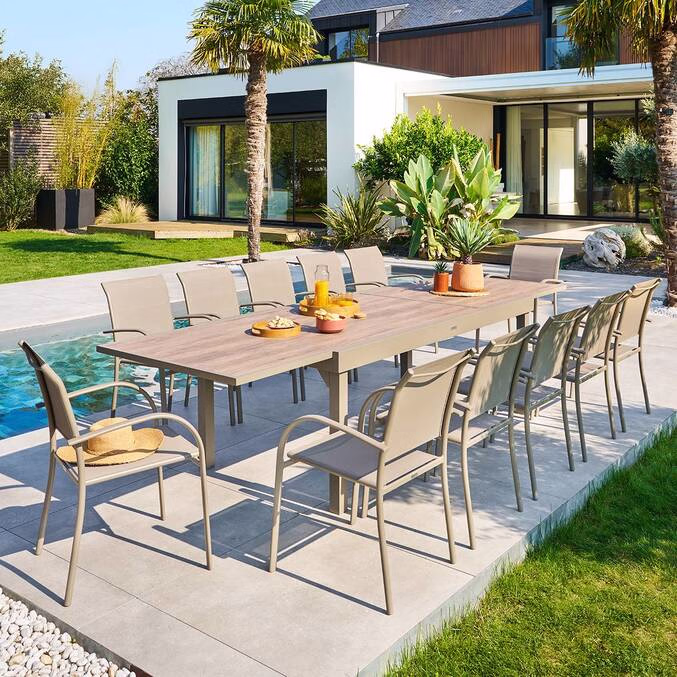 Table de Jardin Extensible Piazza Hespéride – Aluminium & Verre Effet Bois – 12 Places (200/320 cm)